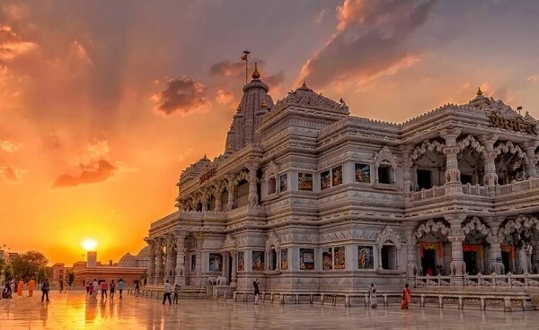 Delhi to Vrindavan Taxi